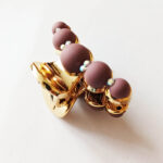 Medium Pearl Hair Claw Clips (1)